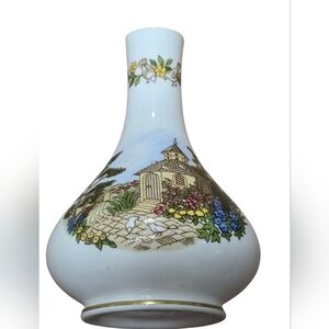 Spode Mini White Vase with Floral and Scenic Design